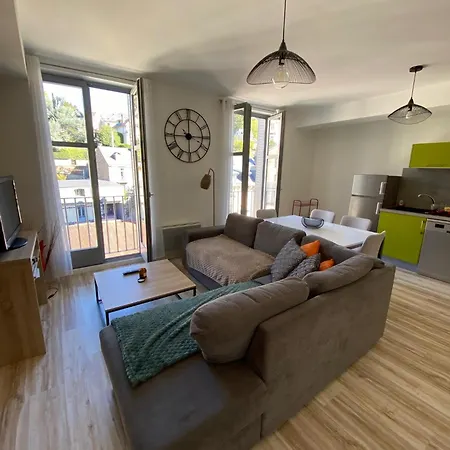Appartement En Plein Centre De Avec Parking Prive La Bourboule