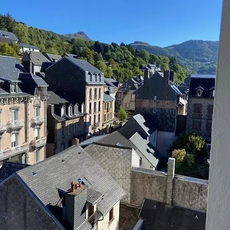 Apartment En Plein Centre De Avec Parking Prive *